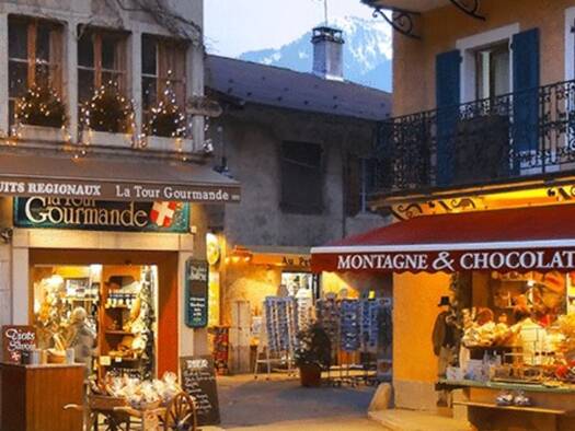 Boulangerie / Pâtisserie à vendre Fonds de commerce 123 200 € 2 pièces 140 m² de surface de vente Samoëns Centre Samoëns 74340