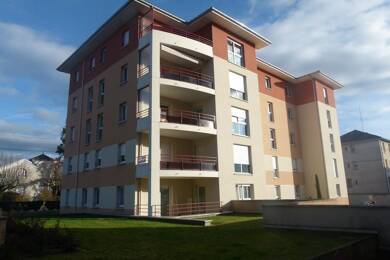 Appartement à louer 736 € 3 pièces 2 chambres 79,2 m² Étage 1/4 Feurs 42110