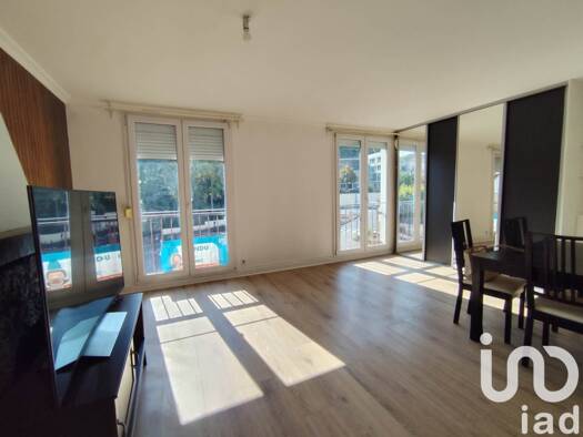 Appartement à vendre 335 000 € 2 pièces 1 chambre 48,11 m² Étage 2/4 Epinettes Issy-les-Moulineaux 92130