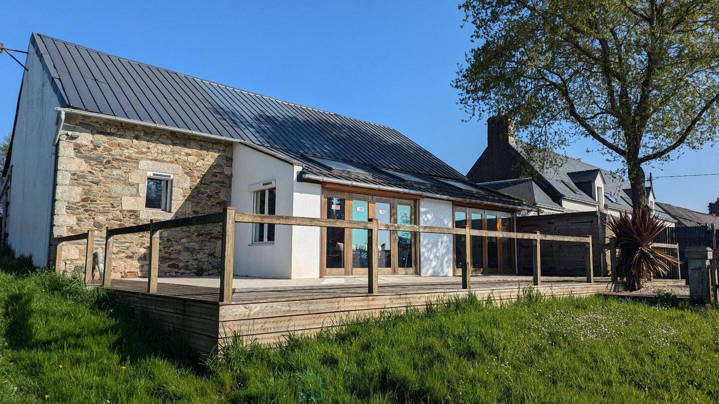 Maison à vendre, 246m², NOYAL PONTIVY
