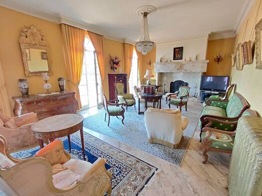 Maison de plain-pied à vendre 550 000 € 4 pièces 3 chambres 150 m² 2 990 m² de terrain Saint-Geniès-Bellevue 31180