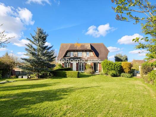 Maison à vendre 248 000 € 5 pièces 2 chambres 107 m² 1 049 m² de terrain Argences 14370