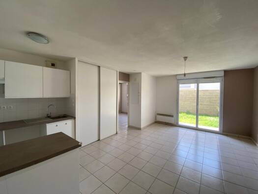 Appartement à louer 600 € 2 pièces 1 chambre 40 m² RDC/1 Fonneuve Montauban 82000