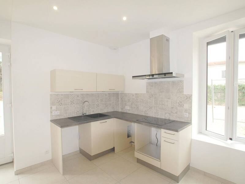 Maison à louer, 69m², SEREZIN DU RHONE