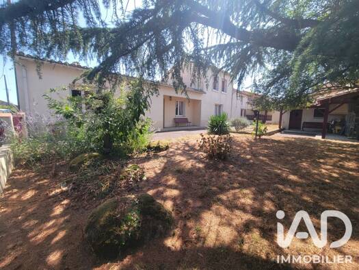 Maison à vendre 140 000 € 6 pièces 5 chambres 162 m² 713 m² de terrain Réaumur 85700