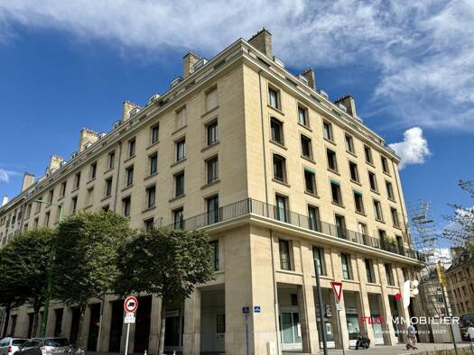 Appartement à vendre 398 000 € 5 pièces 3 chambres 102,2 m² Étage 4/6 Caen 14000