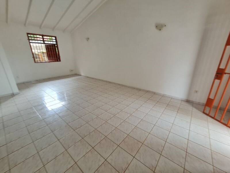 Maison à louer, 73m², CAYENNE