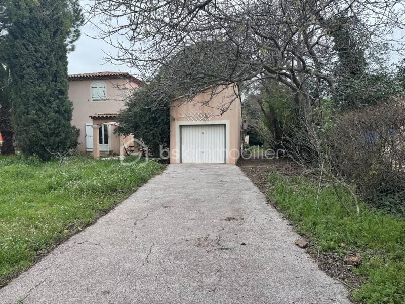 Maison à vendre, 117m², SOLLIES PONT