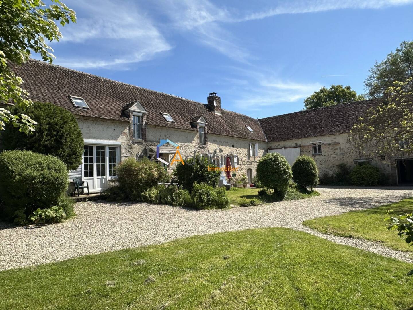 Maison à vendre, 376m², SAINT HILAIRE LES ANDRESIS