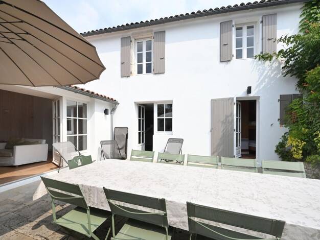 Maison à vendre 1 260 000 € 7 pièces 5 chambres 136,6 m² 342 m² de terrain Île De Ré Le Bois-Plage-en-Ré 17580