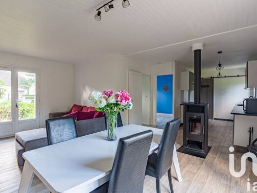 Maison à vendre 105 000 € 3 pièces 2 chambres 50 m² 1 040 m² de terrain Courtenay 45320