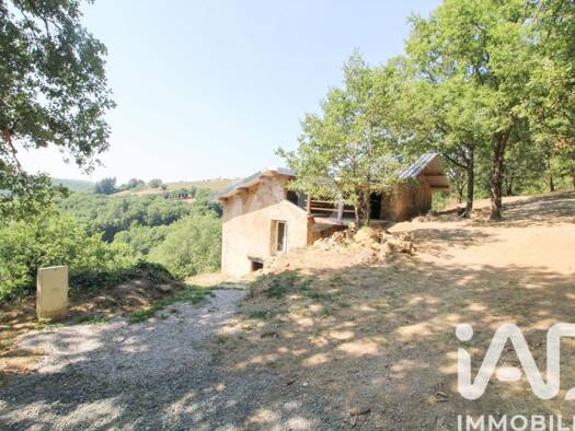 Maison à vendre 138 000 € 5 pièces 4 chambres 167 m² 26 254 m² de terrain Broquiès 12480