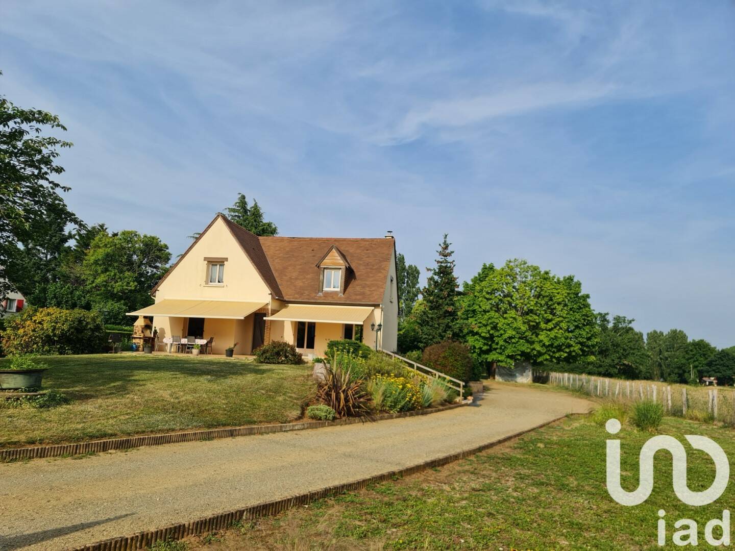 Maison à vendre, 145m², SAVIGNE L'EVEQUE