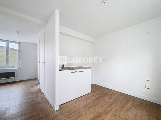Appartement à louer 575 € 1 pièce 39 m² Étage 2/3 Mesliers Mont Duve Elbeuf 76500