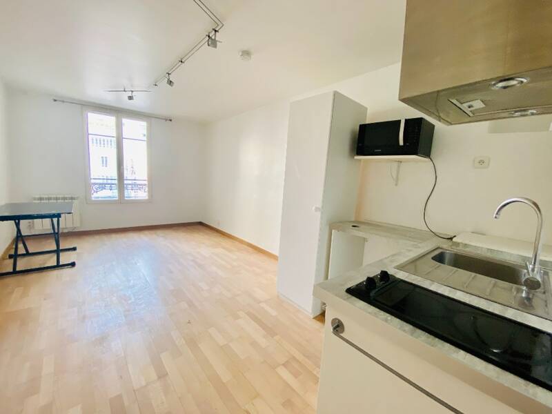 Maison à louer, 21m², PARIS 18E