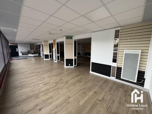 Boutique à vendre 416 000 € 8 pièces 531 m² de surface de vente Sainte-Catherine 62223