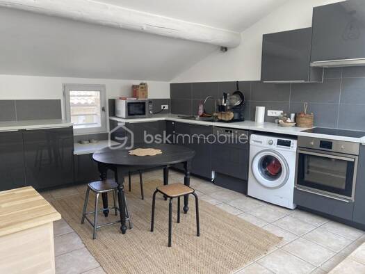 Appartement à vendre 310 000 € 2 pièces 1 chambre 55,7 m² Étage 2/2 Centre Ville Saint-Rémy-de-Provence 13210
