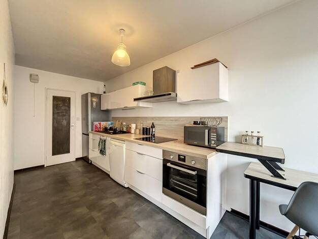 Appartement à vendre 129 900 € 3 pièces 3 chambres 92,1 m² Étage 4/7 La Boucle Clermont-Ferrand 63100