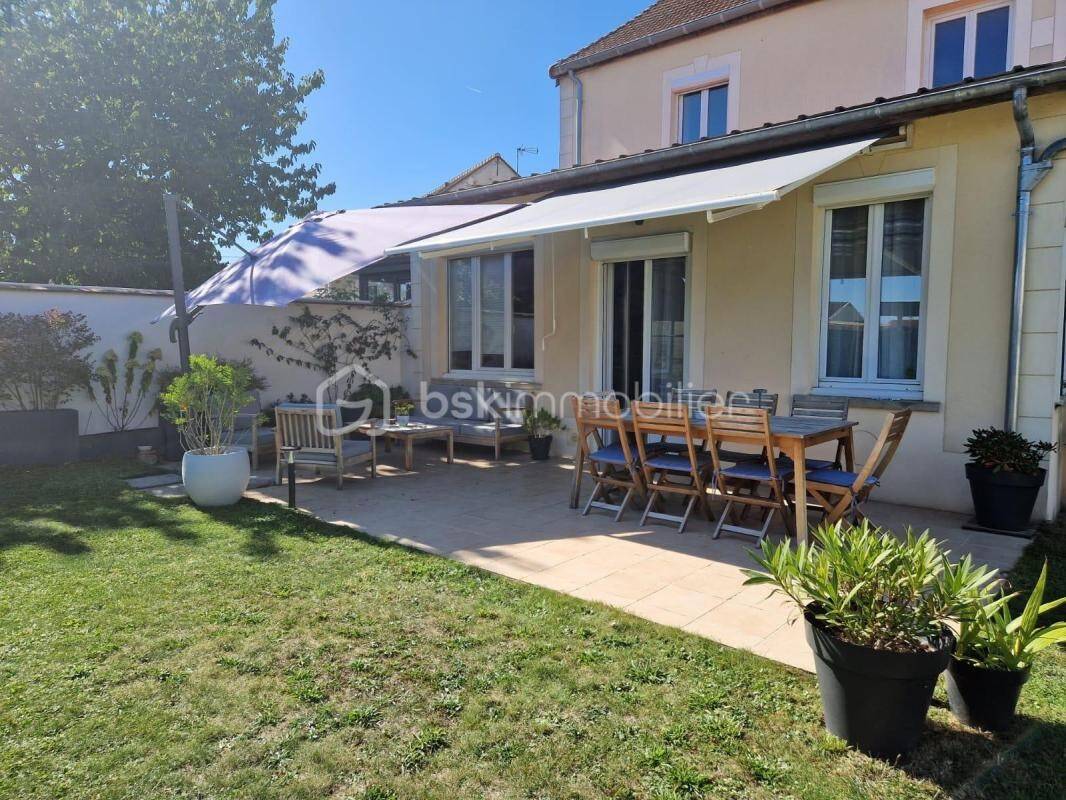 Maison à vendre, 200m², ROZAY EN BRIE