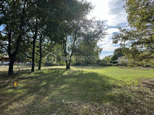 Terrain constructible viabilisé à vendre 220 000 € 850 m² de terrain Pibrac 31820