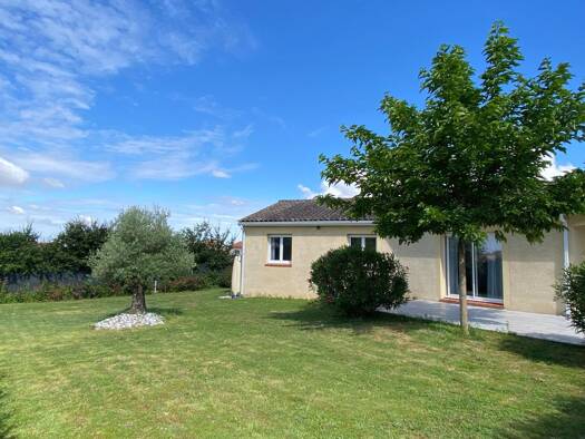 Maison de plain-pied à vendre 318 000 € 4 pièces 3 chambres 105 m² 900 m² de terrain Parisot 81310