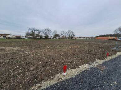 Terrain constructible à vendre 74 000 € 476 m² de terrain Médis 17600