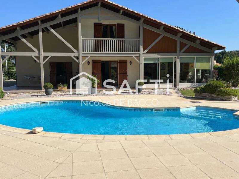 Maison à vendre, 238m², CASTELJALOUX
