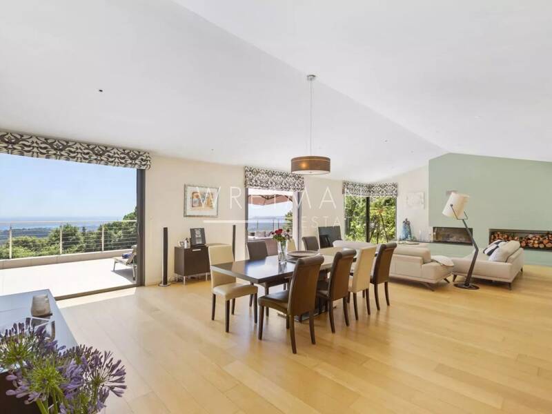 Maison à vendre, 334m², TOURRETTES SUR LOUP