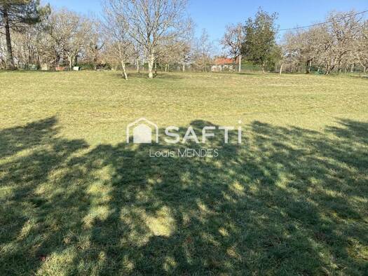 Terrain constructible à vendre 75 645 € 2 456 m² de terrain Saint Georges Cahors 46000