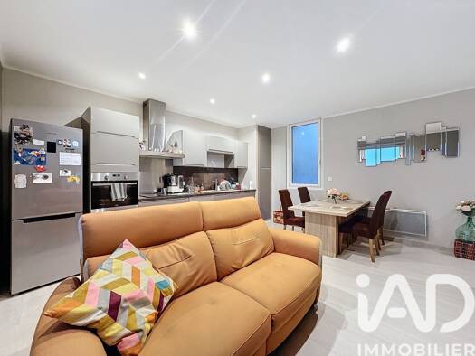 Appartement à vendre 149 000 € 3 pièces 2 chambres 66 m² Étage 2/2 Pont de Pierre-Nouveau Bassin Sète 34200