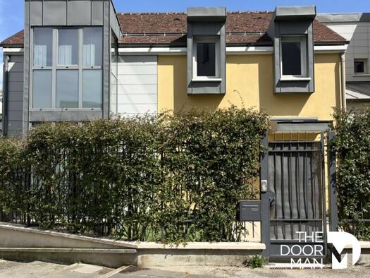Appartement à vendre 340 000 € 5 pièces 4 chambres 110 m² Centre Ville Étampes 91150