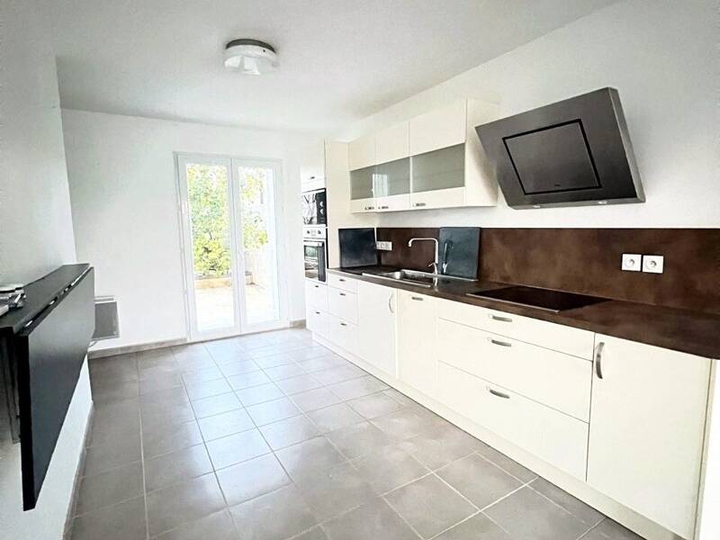 Maison à louer, 85m², AIGUES MORTES