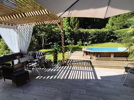 Maison à vendre 625 000 € 8 pièces 4 chambres 211 m² 1 370 m² de terrain Peillonnex 74250
