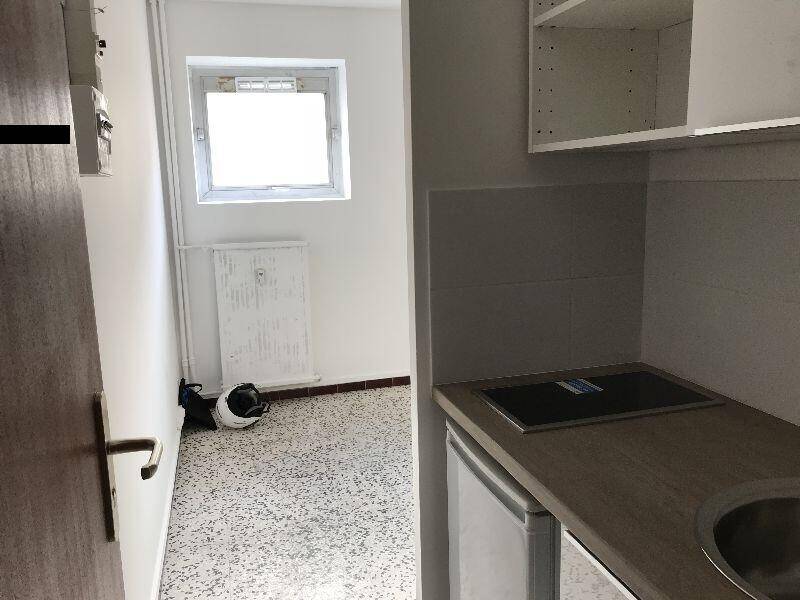 Maison à louer, 14m², MARSEILLE 7E