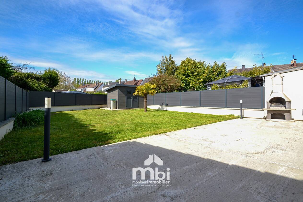 Maison à vendre, 90m², MOUSSY LE NEUF