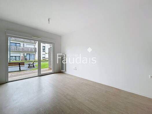 Appartement à louer 560 € 2 pièces 1 chambre 37 m² RDC/2 Agneaux 50180