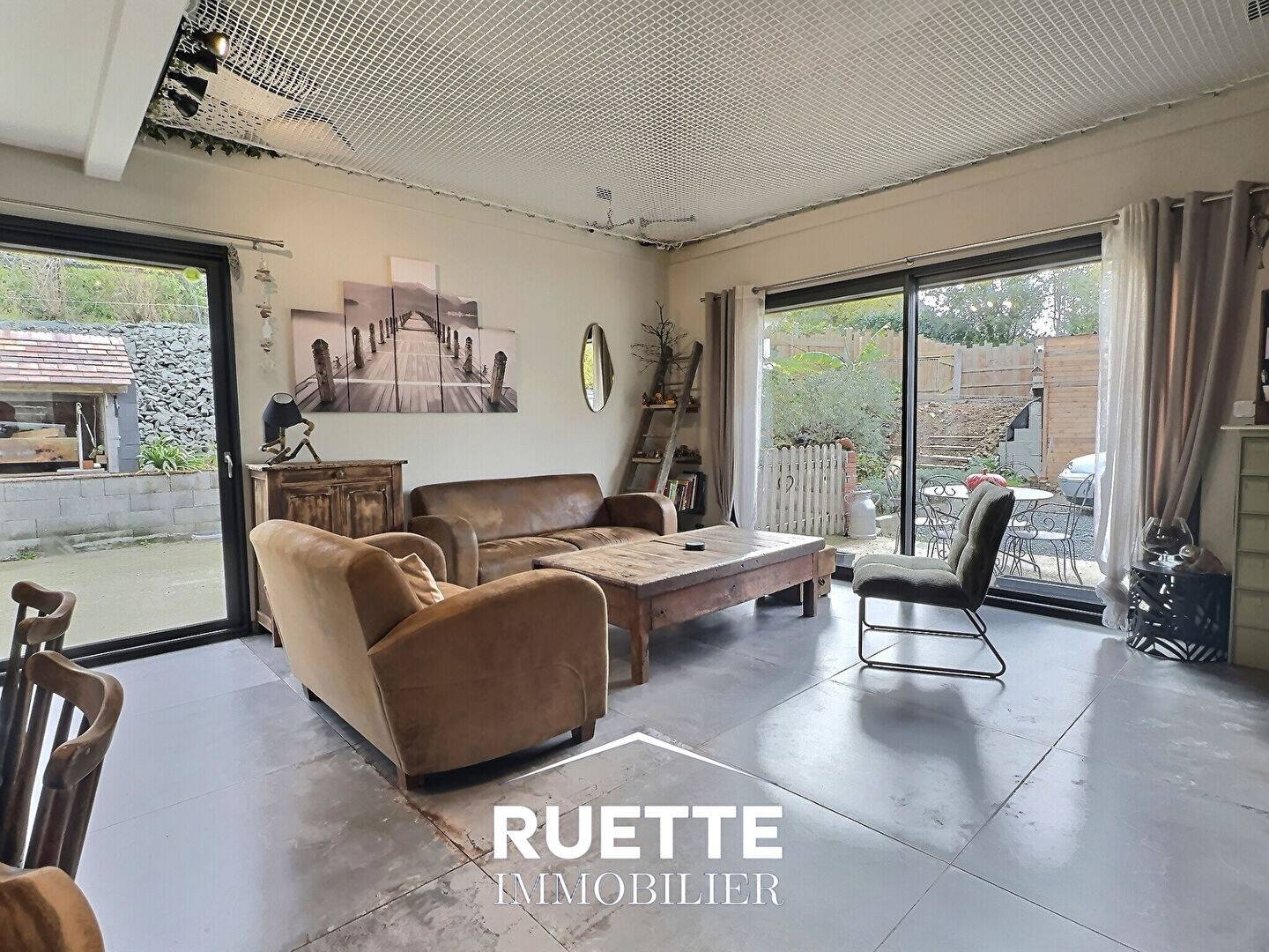 Maison à vendre, 121m², EQUEMAUVILLE