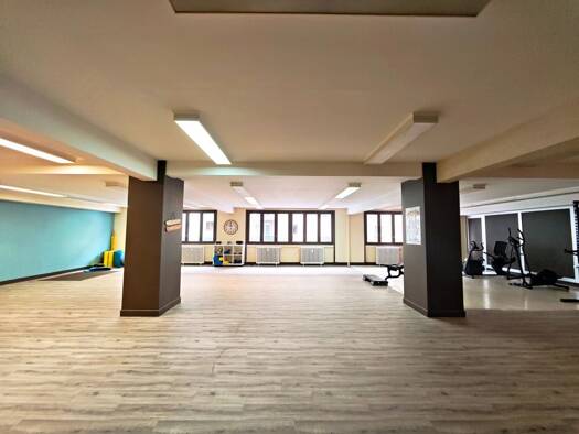 Espace bureau à vendre 55 000 € 230 m² de bureaux Montagne Noire Mazamet 81200