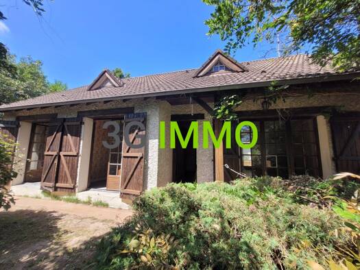 Villa à vendre 128 000 € 5 pièces 3 chambres 144,27 m² 2 520 m² de terrain Thénioux 18100