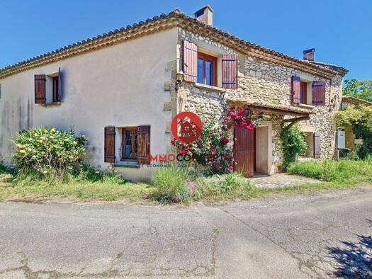 Maison à vendre 358 000 € 6 pièces 4 chambres 190,1 m² 1 001 m² de terrain Peripherie Roquemaure 30150