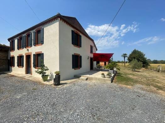 Maison à vendre 269 000 € 3 pièces 2 chambres 145 m² 1 288 m² de terrain Goux 32400