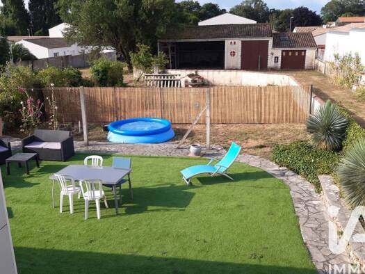 Maison à vendre 498 000 € 6 pièces 3 chambres 138 m² 455 m² de terrain Bourg Périgny 17180