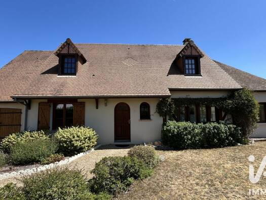 Maison à vendre 515 000 € 6 pièces 4 chambres 202 m² 1 840 m² de terrain Azay-sur-Cher 37270
