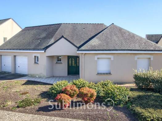 Maison de plain-pied à vendre 499 900 € 4 pièces 3 chambres 120 m² 624 m² de terrain Fleuriaye-Souchais Carquefou 44470