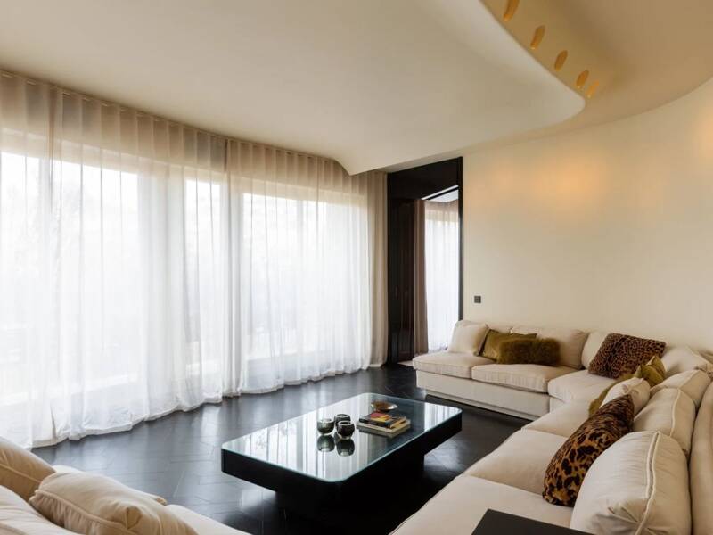 Maison à louer, 217m², PARIS 16E