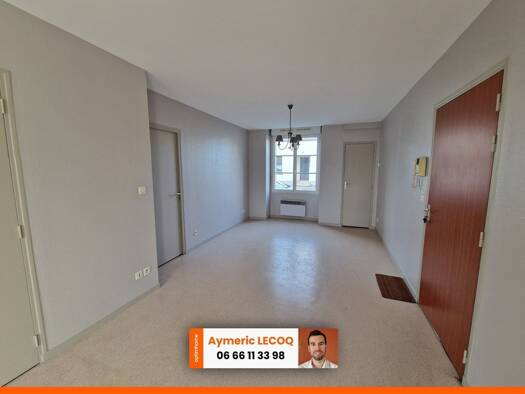 Appartement à vendre 97 000 € 2 pièces 1 chambre 50 m² RDC/2 Centre Ville Châteaudun 28200