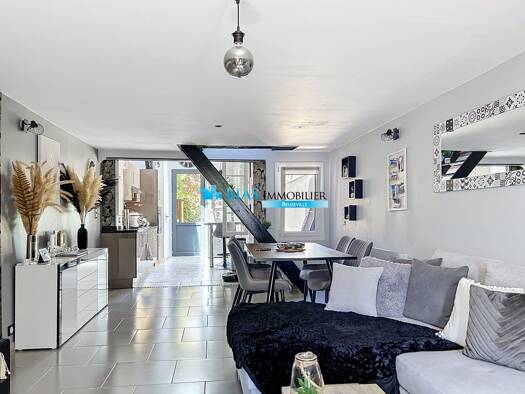 Maison à vendre 185 500 € 2 pièces 1 chambre 50 m² 71 m² de terrain Beuzeville 27210