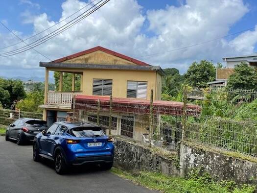 Maison à vendre 180 000 € 4 pièces 3 chambres 128 m² 504 m² de terrain Fort-de-France 97200