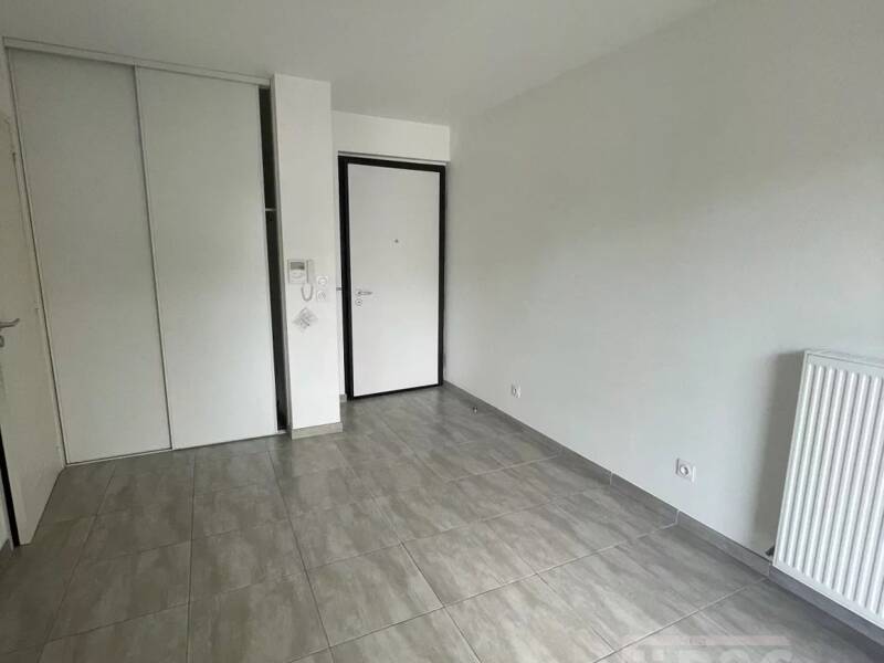 Maison à louer, 24m², GIERES