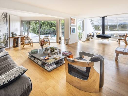 Maison à vendre 1 196 000 € 9 pièces 5 chambres 282 m² 1 246 m² de terrain Pau 64000